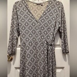 Apt 9 Wrap Dress Women’s Size M 3/4 Sleeve Midi Vneck Stretchy tie waist